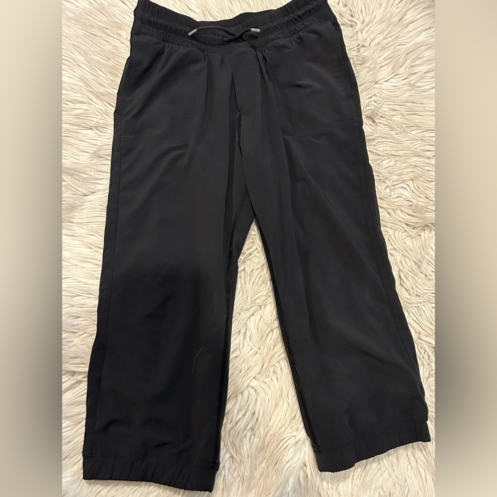 Ivivva by Lululemon Black Lined Crop Joggers(girls 12) *EUC